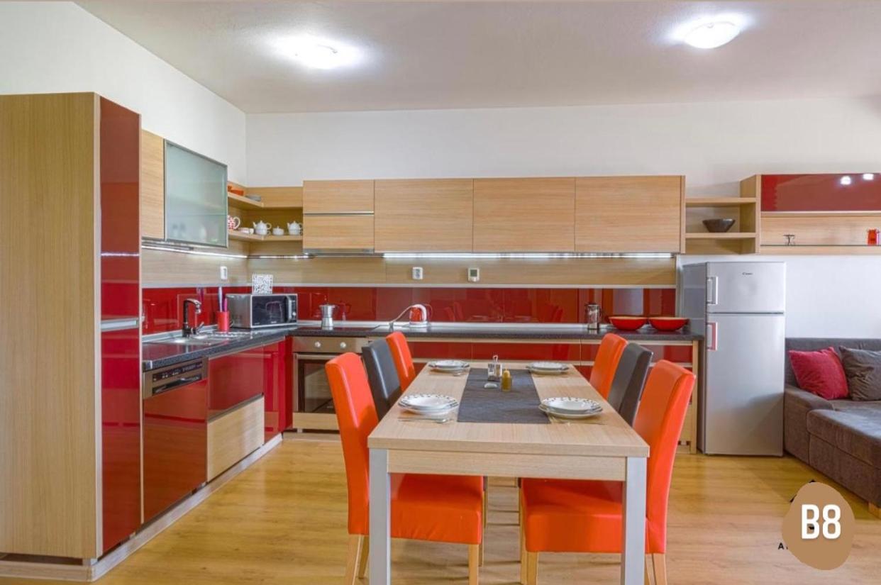 Apartman Velka Lomnica B8 Lägenhet Exteriör bild